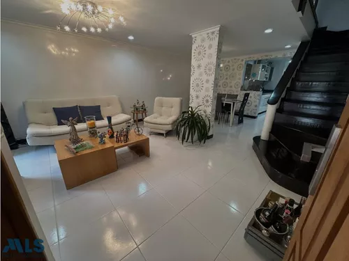 Vendo Casa Poblado - Sector Visitación(mls#246475)