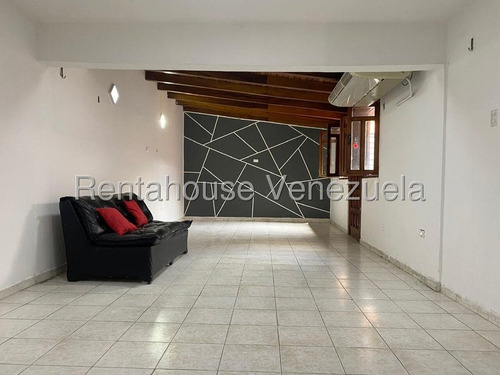 Townhouse En Alquiler En La Granja Naguanagua Valgo Comodo Amplio Cocina Moderna