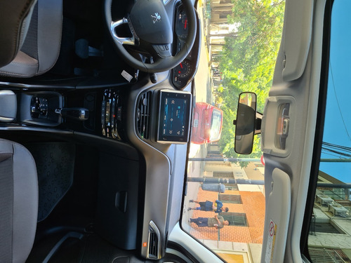 Peugeot 2008 Feline In Concert Thp Tiptronic