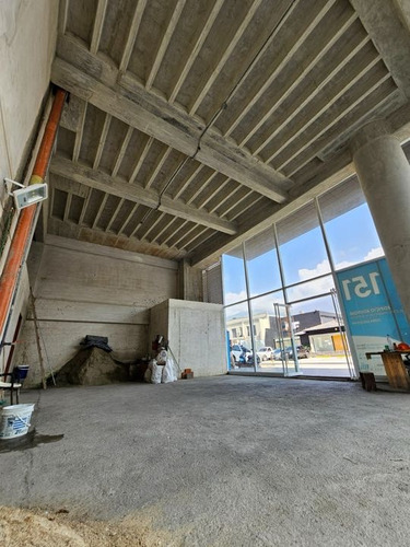 Edificio Comercial En Venta 3.400 M2 - Urb. Las Mercedes