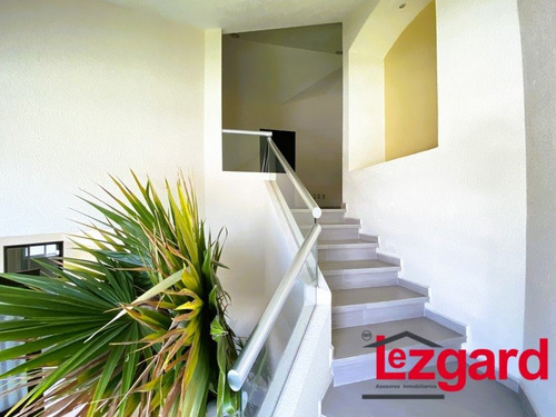 Se Vende Bonita Casa Con Amplios Espacios En Lomas De Cocoyoc