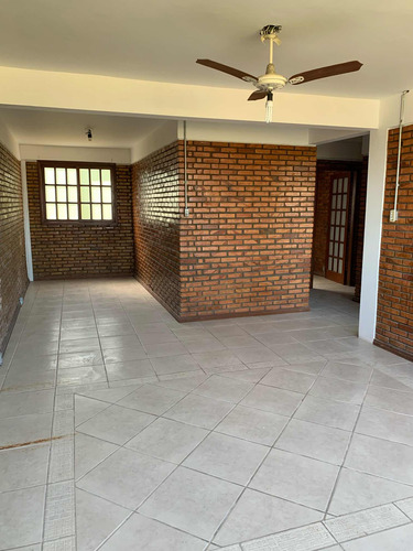 Sobrado Zona Sul Com 2 Apartamentos, Garagem, Terraço