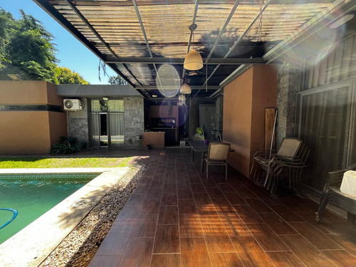 Venta Casa Parque Pileta V.udaondo, Parque Leloir Ituzaingo