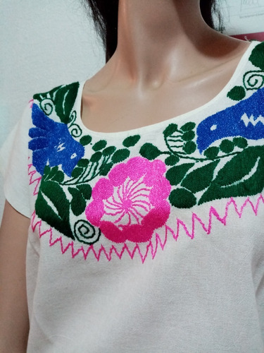 Blusas Mexicanas Bordadas A Mano Por Las Mujeres Mayas