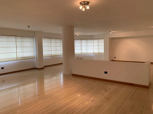 Imagen 4 de 14 de En Alquiler Apartamento En Valencia El Parral De 330m2