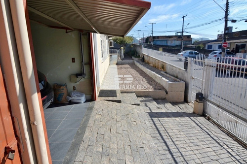 Imagem 4 de 30 de Excelente Casa Bem Posicionada No Bairro Real Parque! - 4621