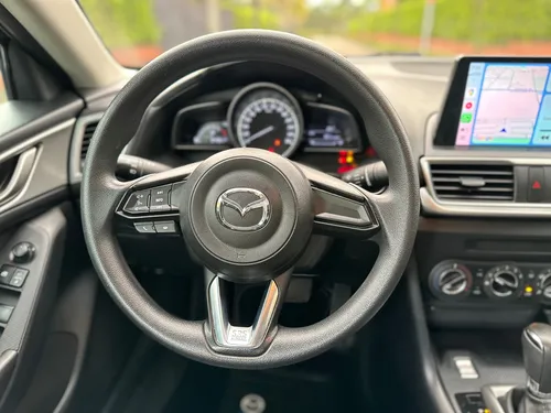 Mazda 3 Sedan Automático Con Cuero