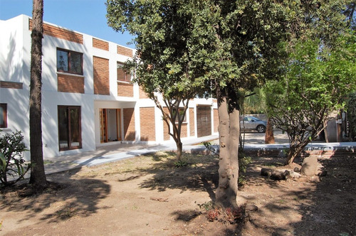 Imagen 2 de 30 de !!!! Nuevo Precio!!! Casa Estilo Mediterránea En La Reina!!!