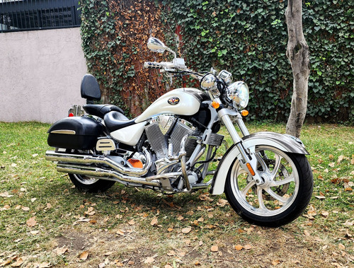 2004 Victory Polaris Kingpin 1,507cc 5 Velocidades