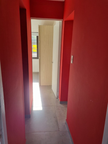 Imagen 13 de 30 de Casa Totalmente Reciclada En Las Toscas 982lt