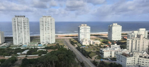 Imagen 16 de 22 de Departamento En Venta Ubicado En Punta Del Este, Punta Del Este / Maldonado
