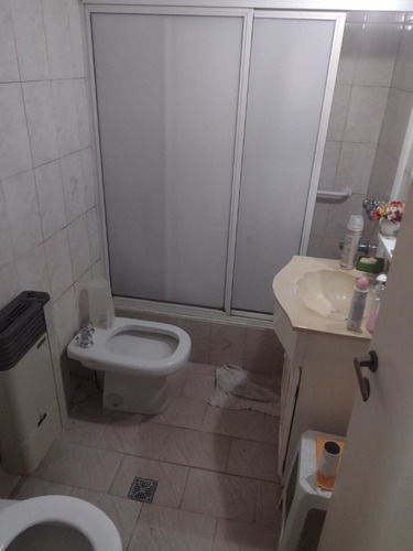 Imagen 3 de 11 de Venta - 2 Locales - Depto 3 Amb - Galpon - L. M Campos 4347 - Caseros