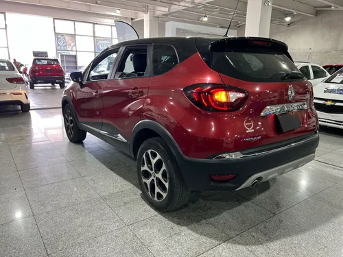 Renault Captur 2.0 Iconic At