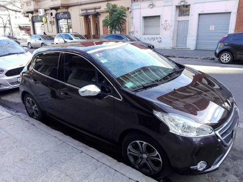 Peugeot 208 1.6 Feline 2014