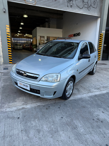 Chevrolet Corsa 1.8 Gl Aa Dh 4P