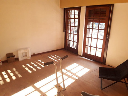 Imagen 6 de 14 de Departamento Tipo Casa En Venta En Lanus Este
