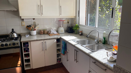 Clasica Casa En El Barrio Privado Carmel