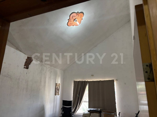 Casa De Una Planta En Venta En La Haciendita, Chihuahua.