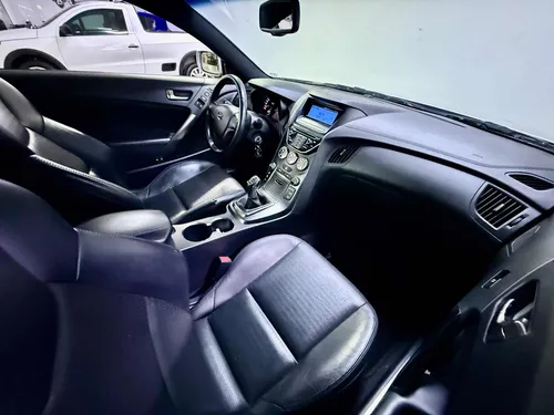 Hyundai Genesis 2.0 TURBO COUPE MECANICO (FINANCIAMIENTO)