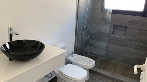 Imagen 2 de 8 de Venta Casa 4 Ambientes En Pilar /este S/ Ramiro