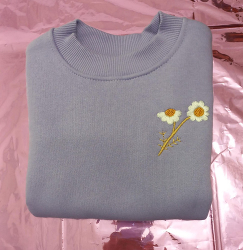 Buzo De Niña Con Bordado De Flores
