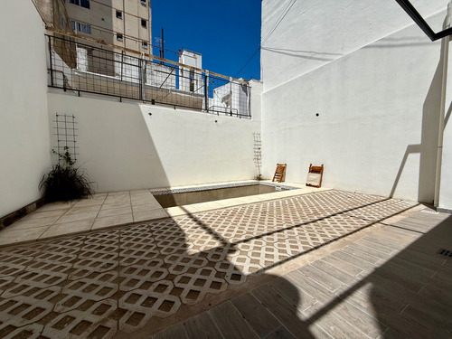 Casa En Venta, 3 Dormitorios, Zona Centro