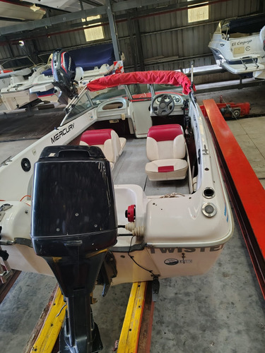 Lancha Openweekend 490 - Mercury 90hp