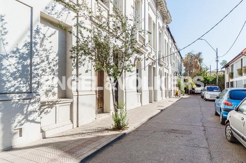 Venta Casona Dos Pisos Barrio Yungay