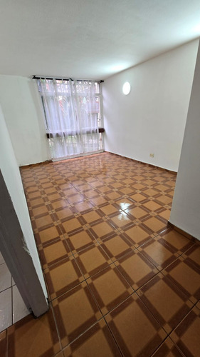 Depto Ñuñoa Con Patio Y Sin Comisión De Corretaje.