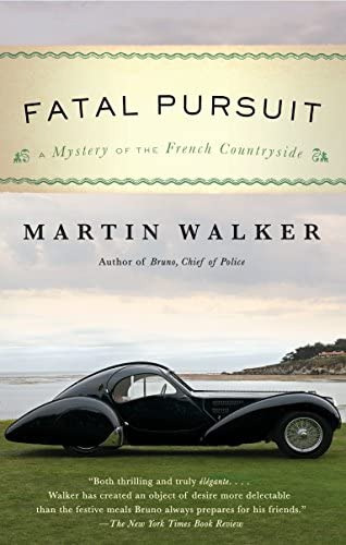 Fatal Pursuit: A Mystery Of The French Countryside (bruno, Chief Of Police Series), De Walker, Martin. Editorial Vintage, Tapa Blanda En Inglés