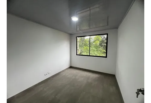 Venta De Apartamento En El Occidente, Sector Los Pinos