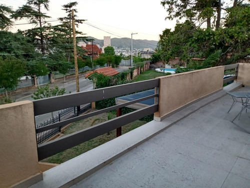 Imagen 3 de 13 de Casa C.paz Barrio Becciu A Cdras Del Ctro