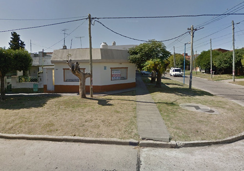 Casa En Venta En Quilmes, Apta Credito. Buena Ubicacion