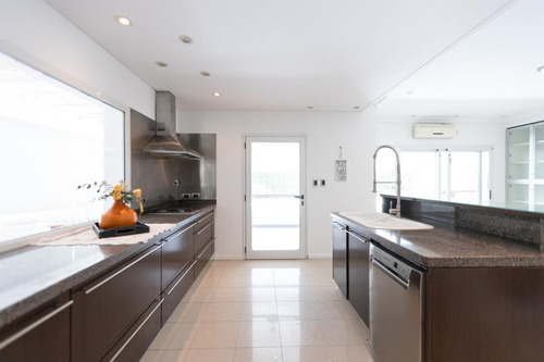 Casa De 5 Dormitorios En Venta En Solar Del Bosque. Canning-ezeiza-san Vicente.