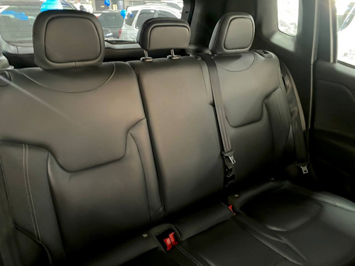 Jeep Renegade 1.8 16V FLEX LONGITUDE 4P AUTOMÁTICO