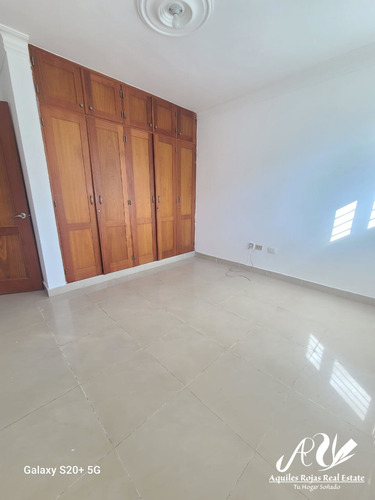 Apartamento En Reparto Universitario