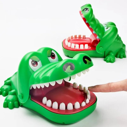 * Cocodrilo Que Tira Los Dientes, Muerde Los Dedos, Juego