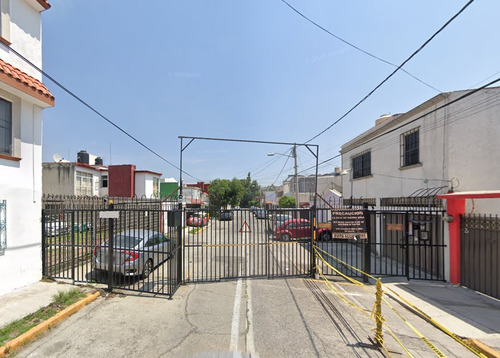 Casa En Venta, Jardines De Sta. Monica, Tlalnepantla, Estado De México. Cc12 - Za