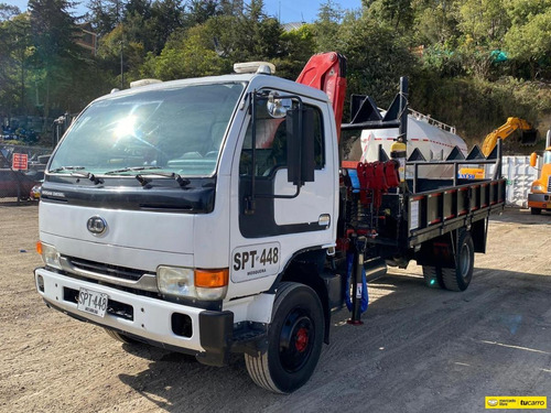Nissan U41