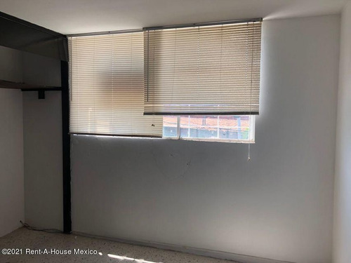 Imagen 4 de 14 de Calesa Casa En Esquina En Renta Ideal Para Oficinas O Consultorios! Qh