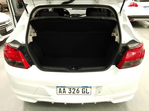 Imagen 9 de 15 de Chevrolet Onix 1.4 Effect 98cv Df