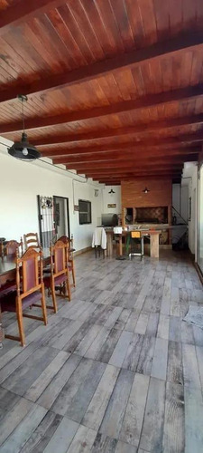 Casa En Venta Ubicado En El Palomar, Morón, G.b.a. Zona Oeste