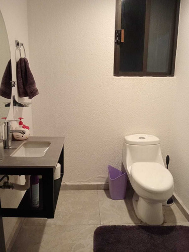 Casa Remodelada En Condominio En Venta En Circuito Pintores, Cd. Satélite!!