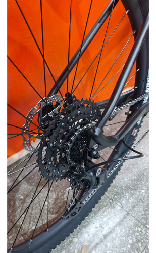 Bicicleta Venzo Stinger Mtb R29 Monoplato 10 Vel Shimano Negro L