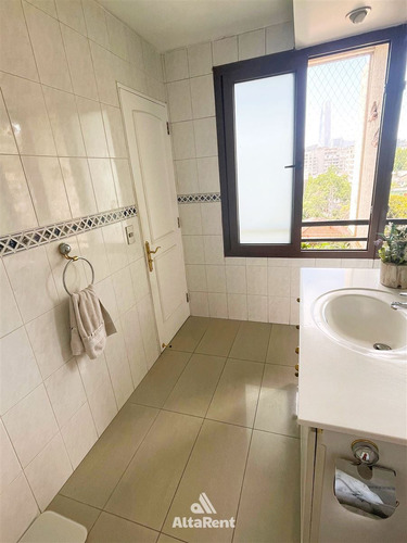 Oportunidad!! Inmejorable Ubicación Venta 4d-4b, Providencia