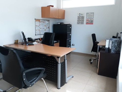 Imagen 4 de 9 de Local Para Oficina En Alquiler Lecheria