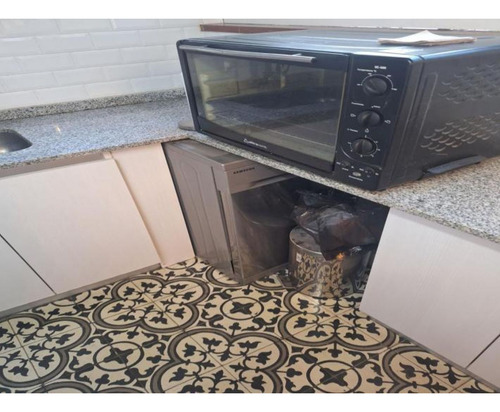 Monserrat,2piso Escalera,amplio, Muy Buena Ubicación,zona Residencial,comercial,bajo Mantenimiento