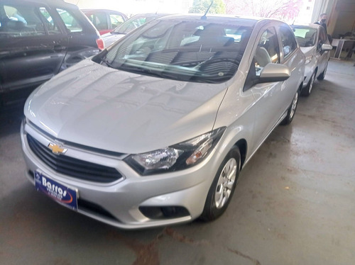 Imagem 2 de 7 de Chevrolet Onix 1.0 Mpfi Lt 8v Flex 4p Manual