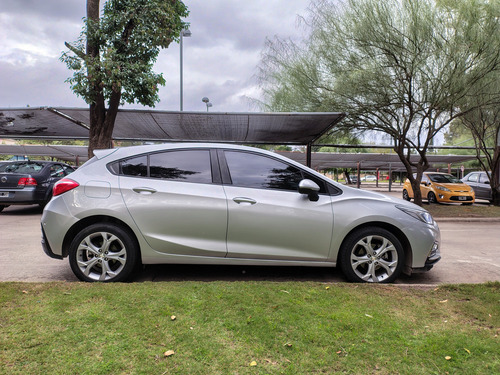 Chevrolet Cruze Lt 1.4 Mt 5 Puertas
