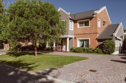 Venta - Casa Amoblada En Sausalito - Bayugar Negocios Inmobiliarios